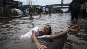Mumbai suburbs recorded an excess rainfall of 41%, while south Mumbai received 11% excess rain. The entire Maharashtra recorded an excess 22% rain during the same period.(HT FILE) Mumbai suburbs recorded an excess rainfall of 41%, while south Mumbai received 11% excess rain. The entire Maharashtra recorded an excess 22% rain during the same period.(HT FILE)
