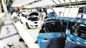 Nifty Auto index continues to loose momentum.(Mint photo) Nifty Auto index continues to loose momentum.(Mint photo)