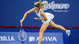 Maria Sharapova serves to Anett Kontaveit in the first round of the Rogers Cup.(AP) Maria Sharapova serves to Anett Kontaveit in the first round of the Rogers Cup.(AP)