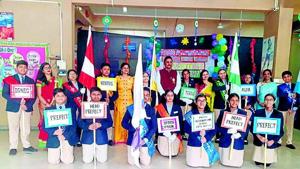Students of Podar International School, CBSE, Kalyan, after the investiture ceremony.(HT) Students of Podar International School, CBSE, Kalyan, after the investiture ceremony.(HT)