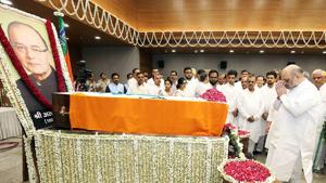 At least five persons who attended former finance minister Arun Jaitley’s funeral on Sunday reported their phones stolen. (ANI Photo) At least five persons who attended former finance minister Arun Jaitley’s funeral on Sunday reported their phones stolen. (ANI Photo)
