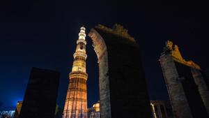 A view of illuminated Qutub Minar at Mehrauli in New Delhi.(Photo by Amal KS/ Hindustan Times)