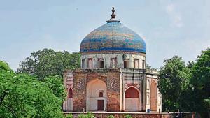 Believed to be one of the earliest Mughal-era structures in Delhi, the Nila Gumbad boasts an interesting history.(Sanchit Khanna/ HT Photo) Believed to be one of the earliest Mughal-era structures in Delhi, the Nila Gumbad boasts an interesting history.(Sanchit Khanna/ HT Photo)