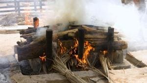 Dalits in a Madurai village have alleged that they were turned away by the upper castes when they tried to bury their dead in the general cremation ground.(.(SHUTTERSTOCK Representative Image)) Dalits in a Madurai village have alleged that they were turned away by the upper castes when they tried to bury their dead in the general cremation ground.(.(SHUTTERSTOCK Representative Image))