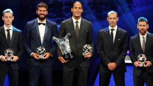 UEFA President Aleksander Ceferin with award winners Barcelona's Frenkie De Jong, Liverpool's Alisson and Virgil van Dijk.(REUTERS) UEFA President Aleksander Ceferin with award winners Barcelona's Frenkie De Jong, Liverpool's Alisson and Virgil van Dijk.(REUTERS)