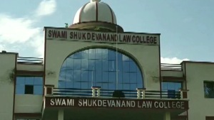 The woman, a student of the SS Law College in UP’s Shahjahanpur, had gone missing. Her parents blamed Swarmi Chinmayanand for her disappearance(ANI / Twitter) The woman, a student of the SS Law College in UP’s Shahjahanpur, had gone missing. Her parents blamed Swarmi Chinmayanand for her disappearance(ANI / Twitter)