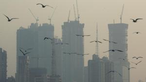 The Brihanmumbai Municipal Corporation (BMC) is planning a bird park on a 10-acre plot (around 42, 000 square metres) at Pramod Mahajan Kala Park in Dadar (West).(Pratik Chorge/HT Photo) The Brihanmumbai Municipal Corporation (BMC) is planning a bird park on a 10-acre plot (around 42, 000 square metres) at Pramod Mahajan Kala Park in Dadar (West).(Pratik Chorge/HT Photo)