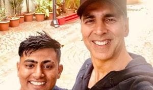 Akshay Kumar met a fan called Parbat at his home, who had walked 900 km in 18 days to meet the Bollywood star.