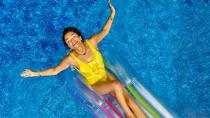 The study showed people, who are more emotionally stable, spend more over the holidays while those high in neuroticism spend less over the same time period.(Unsplash) The study showed people, who are more emotionally stable, spend more over the holidays while those high in neuroticism spend less over the same time period.(Unsplash)