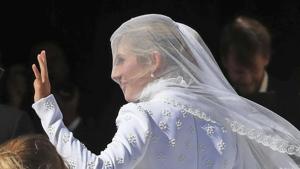 The white gown from the label, Chloe, was designed by Natacha Ramsay-Levi.(AP) The white gown from the label, Chloe, was designed by Natacha Ramsay-Levi.(AP)