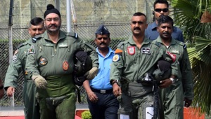 Wing Commander Abhinandan Varthaman and Air Chjief Marshal BS Dhanoa together flew a MiG 21 on Monday.(Photo courtesy IAF) Wing Commander Abhinandan Varthaman and Air Chjief Marshal BS Dhanoa together flew a MiG 21 on Monday.(Photo courtesy IAF)