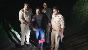 Hariom, identified as the murder suspect, was arrested at 3:30 am near Samana Canal in Greater Noida’s Jarcha.(HT Photo) Hariom, identified as the murder suspect, was arrested at 3:30 am near Samana Canal in Greater Noida’s Jarcha.(HT Photo)