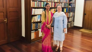 Alka Lamba tweeted a picture of her with interim Congress president Sonia Gandhi after meeting the latter in Delhi on Sept 3, 2019. (Photo @LambaAlka)