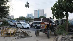 The 6.3-kilometre-long Golf Course Extension Road (GCER) is an important road as it connects the Southern Peripheral Road and Sohna Road with the Gurugram-Faridabad Road and the Golf Course Road.(Parveen Kumar/HT Photo) The 6.3-kilometre-long Golf Course Extension Road (GCER) is an important road as it connects the Southern Peripheral Road and Sohna Road with the Gurugram-Faridabad Road and the Golf Course Road.(Parveen Kumar/HT Photo)