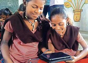 Students of government-run Primary School, Harduan studying on Tablab(HT) Students of government-run Primary School, Harduan studying on Tablab(HT)