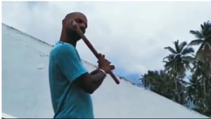 Shikhar Dhawan playing the flute(Instagram/Shikhar Dhawan)