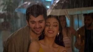 Pal Pal Dil Ke Paas trailer: Karan Deol stars opposite Sahher Bambba in the film. Pal Pal Dil Ke Paas trailer: Karan Deol stars opposite Sahher Bambba in the film.