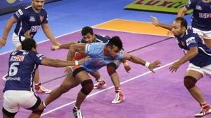 File photo of Bengal Warriors’ Maninder Singh.(AP) File photo of Bengal Warriors’ Maninder Singh.(AP)