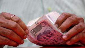 Rupee had settled at 71.72 against the US dollar on Friday.(Reuters) Rupee had settled at 71.72 against the US dollar on Friday.(Reuters)