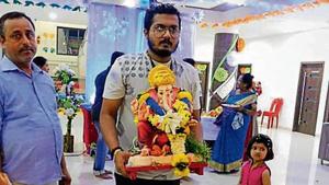 The idol of Ganesh made of mud.(HT) The idol of Ganesh made of mud.(HT)