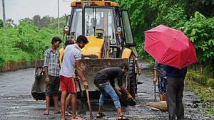 In the past few months, the residents’ association of Kharghar wrote five letters to Cidco, requesting them to fix the potholes, but Cidco only gave false promises.(HT image) In the past few months, the residents’ association of Kharghar wrote five letters to Cidco, requesting them to fix the potholes, but Cidco only gave false promises.(HT image)