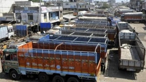 Association president Bhanu Shekhar Prasad Singh claimed the new fines were unreasonably high and the state government was least bothered.(HT image) Association president Bhanu Shekhar Prasad Singh claimed the new fines were unreasonably high and the state government was least bothered.(HT image)
