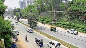The project was halted in November 2017 as the MCG needed to fell 600 trees that came in the way of the project.(HT image) The project was halted in November 2017 as the MCG needed to fell 600 trees that came in the way of the project.(HT image)