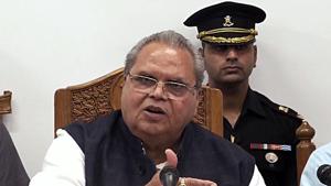 Jammu and Kashmir governor Satya Pal Malik has ordered a probe by the Anti-Corruption Bureau (ACB) into alleged instances of cornering high-value prime land in Jammu and Srinagar(ANI Photo) Jammu and Kashmir governor Satya Pal Malik has ordered a probe by the Anti-Corruption Bureau (ACB) into alleged instances of cornering high-value prime land in Jammu and Srinagar(ANI Photo)