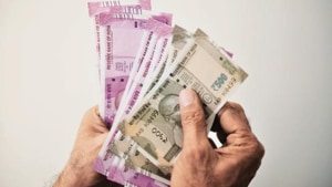 The commission has directed the builder to complete construction by December 31, 2021 and pay interest at the rate of 8% per annum on Rs 1.25 crore from October 2013.(HT image) The commission has directed the builder to complete construction by December 31, 2021 and pay interest at the rate of 8% per annum on Rs 1.25 crore from October 2013.(HT image)