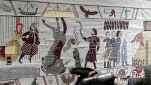 A visitor points at the Game of Thrones Tapestry in Bayeux, France, September 13, 2019. REUTERS/Charles Platiau(RUETERS) A visitor points at the Game of Thrones Tapestry in Bayeux, France, September 13, 2019. REUTERS/Charles Platiau(RUETERS)