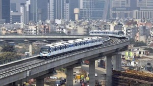 Metro provided them a certain sense of ease and security, which private cabs and auto-rickshaws did not, particularly during later hours at night.(HT image) Metro provided them a certain sense of ease and security, which private cabs and auto-rickshaws did not, particularly during later hours at night.(HT image)