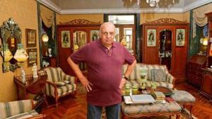 Vanraj Bhatia at his residence at Napean Sea Road, Mumbai. (File picture)(Mint) Vanraj Bhatia at his residence at Napean Sea Road, Mumbai. (File picture)(Mint)