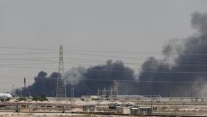 Smoke is seen following a fire at Aramco facility in the eastern city of Abqaiq, Saudi Arabia on September 14, 2019.(Reuters Photo) Smoke is seen following a fire at Aramco facility in the eastern city of Abqaiq, Saudi Arabia on September 14, 2019.(Reuters Photo)