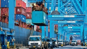 Commerce ministry officials also feel that if India has to sign the deal. Commerce ministry officials also feel that if India has to sign the deal.