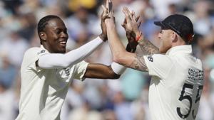 England's Jofra Archer celebrates with England's Ben Stokes after taking the wicket of Australia's Marnus Labuschagne.(AP) England's Jofra Archer celebrates with England's Ben Stokes after taking the wicket of Australia's Marnus Labuschagne.(AP)