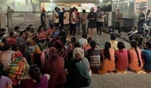 Members of student unions protest against authorities at Punjabi University in Patiala on Sunday night.(HT PHOTO) Members of student unions protest against authorities at Punjabi University in Patiala on Sunday night.(HT PHOTO)