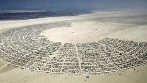 UFO enthusiasts began descending on rural Nevada on Thursday near the secret U.S. military installation known as Area 51, long rumoured to house government secrets about alien life.(Reuters Photo) UFO enthusiasts began descending on rural Nevada on Thursday near the secret U.S. military installation known as Area 51, long rumoured to house government secrets about alien life.(Reuters Photo)