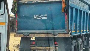 The police said that the registration numbers of most trucks are painted over to avoid identification.(Sourced/ HT Photo) The police said that the registration numbers of most trucks are painted over to avoid identification.(Sourced/ HT Photo)