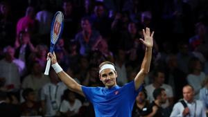 Team Europe's Roger Federer celebrates winning his doubles match against Team World's Jack Sock and Denis Shapovalov(REUTERS) Team Europe's Roger Federer celebrates winning his doubles match against Team World's Jack Sock and Denis Shapovalov(REUTERS)
