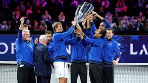 Team Europe lift the trophy after they win the Laver Cup.(REUTERS) Team Europe lift the trophy after they win the Laver Cup.(REUTERS)