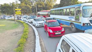 A black spot is defined as a stretch of 500 metres in which over the past three years at least five fatal accidents have taken place, or 10 fatalities. These will only be demarcated on the national highways.(HT PHOTO) A black spot is defined as a stretch of 500 metres in which over the past three years at least five fatal accidents have taken place, or 10 fatalities. These will only be demarcated on the national highways.(HT PHOTO)