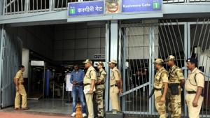 CISF Jawans with scout dogs at Kashmere gate metro station. The station is next to Delhi’s oldest inter-state bus terminal, Maharana Pratap ISBT.(Photo By Sonu Mehta/ Hindustan Times) CISF Jawans with scout dogs at Kashmere gate metro station. The station is next to Delhi’s oldest inter-state bus terminal, Maharana Pratap ISBT.(Photo By Sonu Mehta/ Hindustan Times)