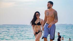 Krishna Shroff with boyfriend Eban Hayms on the beach. Krishna Shroff with boyfriend Eban Hayms on the beach.