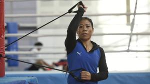 Mary Kom trains during a practice session.(Burhaan Kinu/HT PHOTO) Mary Kom trains during a practice session.(Burhaan Kinu/HT PHOTO)