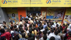 PMC bank account holders gather out side the bank at Bhandup on Tuesday, September 24.(Satish Bate/HT Photo) PMC bank account holders gather out side the bank at Bhandup on Tuesday, September 24.(Satish Bate/HT Photo)