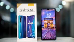 The realme XT will be available in two colours—Pearl White and Pearl Blue.(HT Brand Studio) The realme XT will be available in two colours—Pearl White and Pearl Blue.(HT Brand Studio)