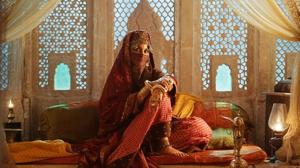 Sonakshi Sinha plays a mysterious character in Laal Kaptaan. Sonakshi Sinha plays a mysterious character in Laal Kaptaan.