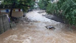A water logged street in KK Market in Pune, Thursday, September 26, 2019. The city recorded 100 mm of rain in four hour period on the night of September 25, 2019.(Rahul Raut / HT Photo) A water logged street in KK Market in Pune, Thursday, September 26, 2019. The city recorded 100 mm of rain in four hour period on the night of September 25, 2019.(Rahul Raut / HT Photo)