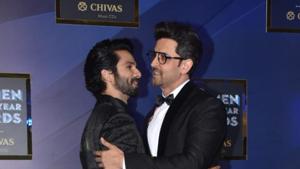 Shahid Kapoor and Hrithik Roshan hug as they meet at GQ Awards 2019.(Varinder Chawla) Shahid Kapoor and Hrithik Roshan hug as they meet at GQ Awards 2019.(Varinder Chawla)