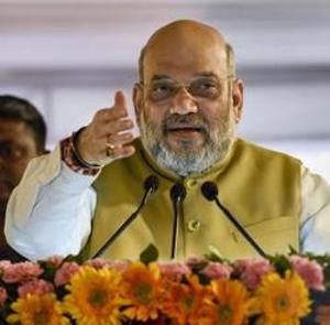 BJP is making its presence felt in Bengal’s Durga puja for the first time against Trinamool Congress.(PTI Photo) BJP is making its presence felt in Bengal’s Durga puja for the first time against Trinamool Congress.(PTI Photo)